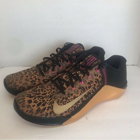 *ISO ISO* ISO* - Picture 2 of 16